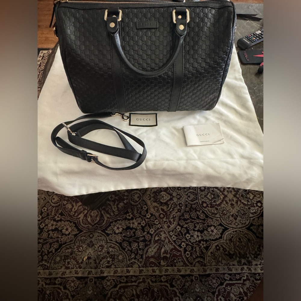 NEW Gucci purse WITH strap and BAG